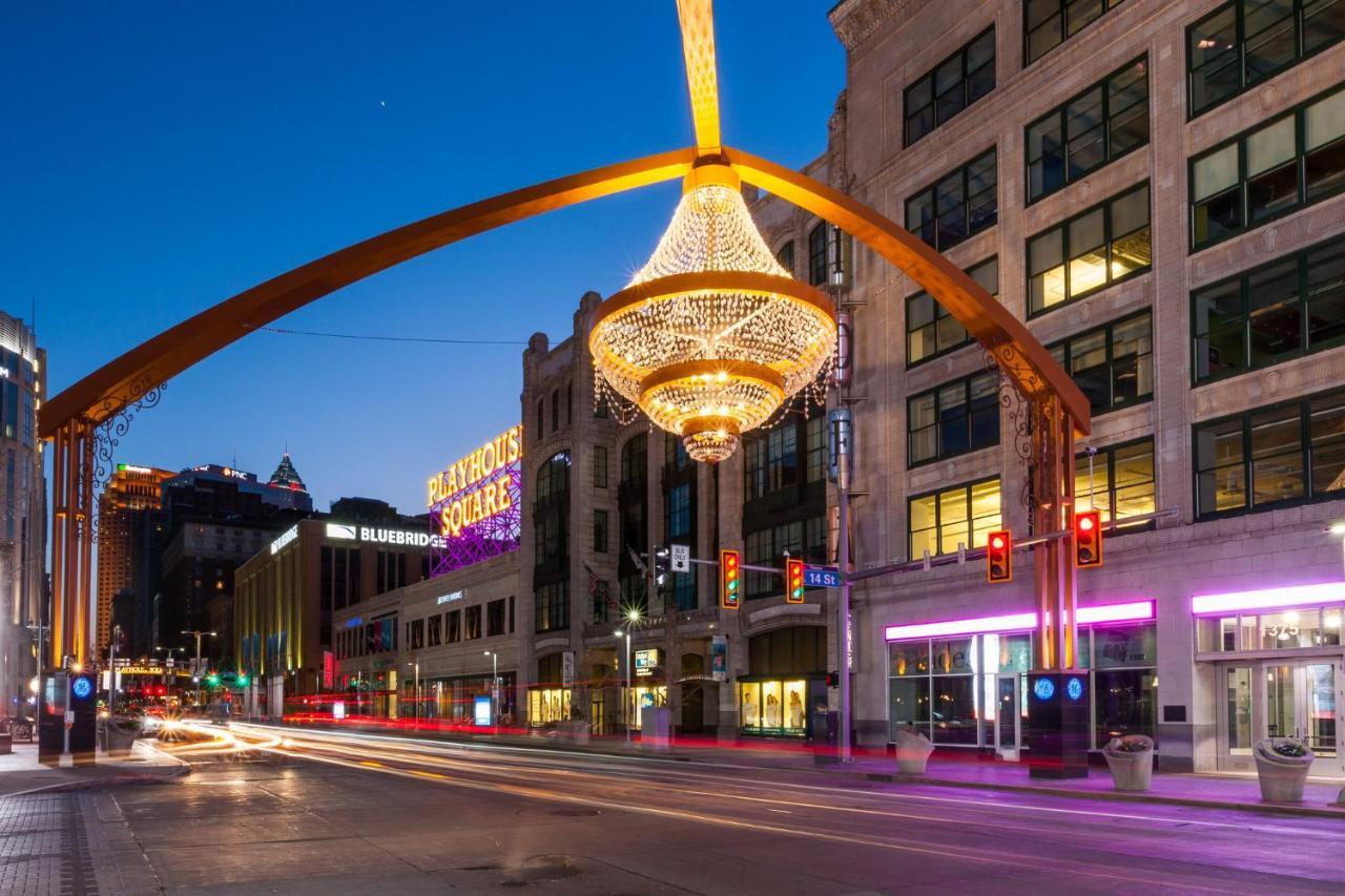 Crowne Plaza Cleveland At Playhouse Square By Ihg Hotel Exterior photo